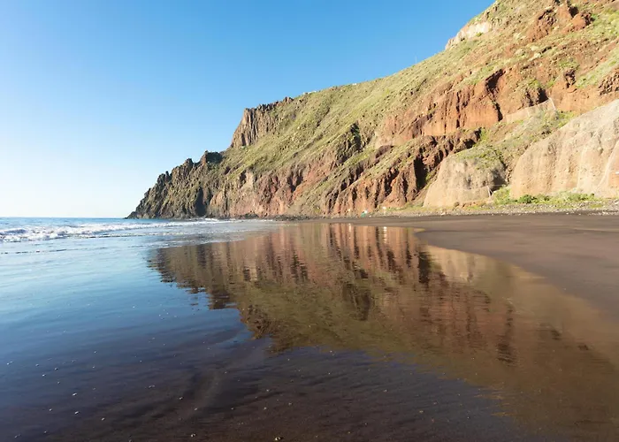 Charming & Modern Adriana