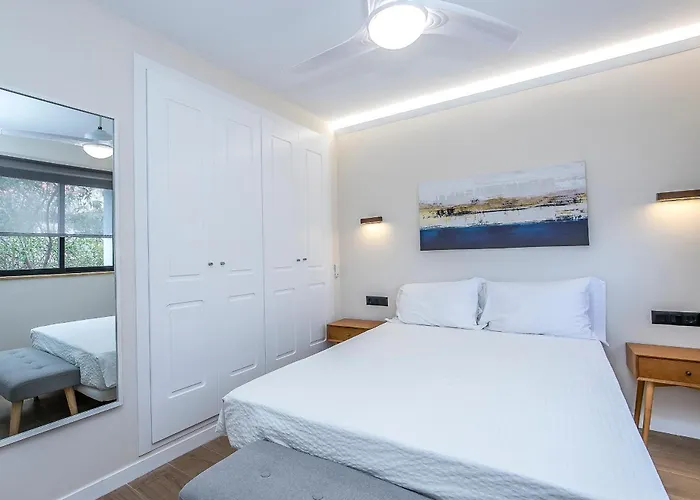 Apartment Charming & Modern Adriana